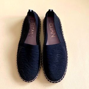 Black slip-on Espadrilles